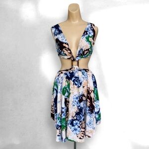 🌺 AGUA BENDITA Cut-Out Floral Mini Dress